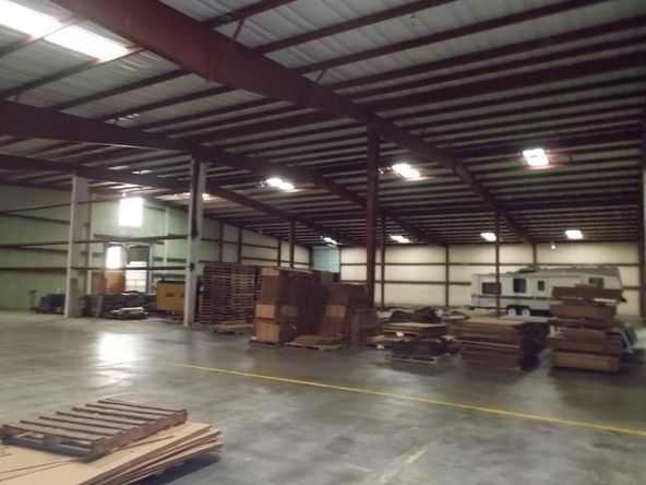 975 W Jackson St, Marshall, MO 65340